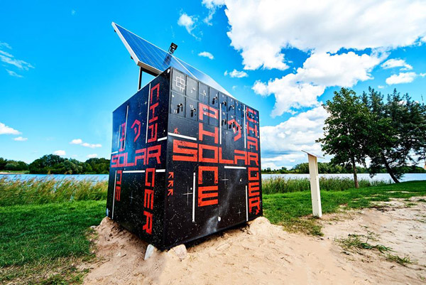 Altenergo Solar Charger